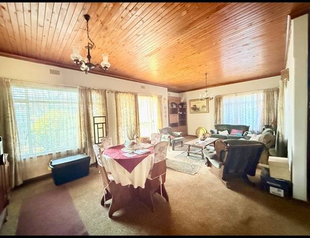 3 BEDROOM HOUSE FOR SALE IN VANDERBIJLPARK CE 2